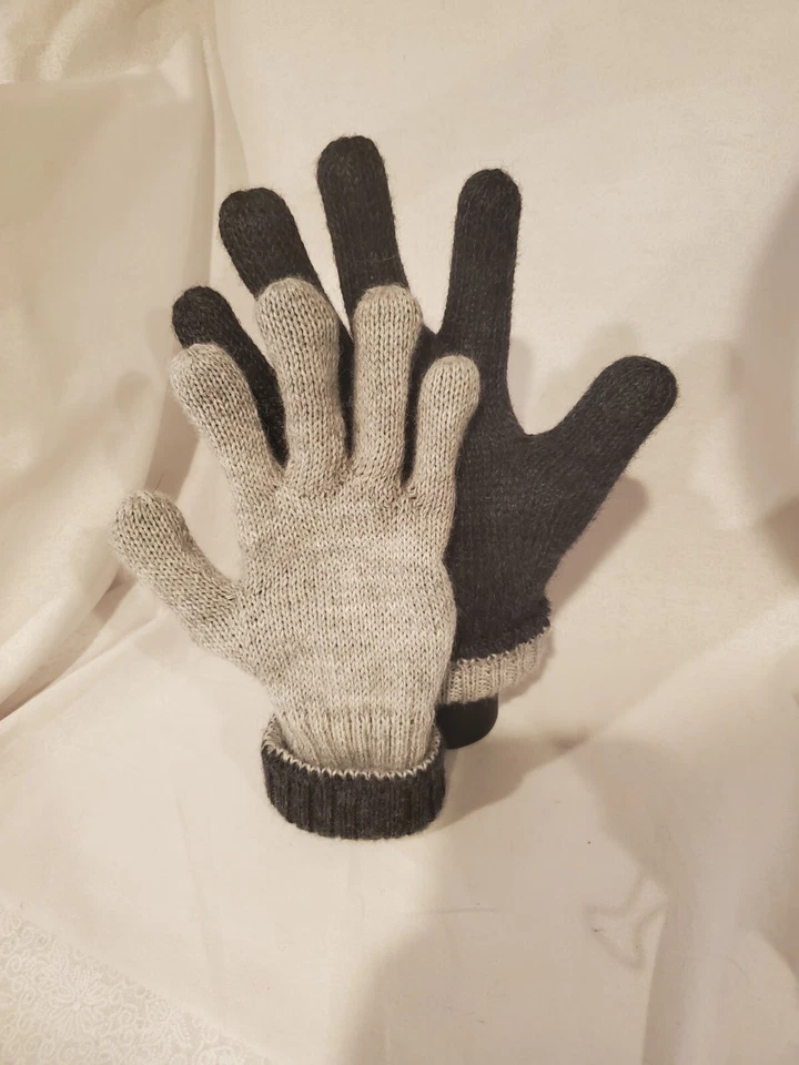 Iditarod 100% Alpaca Double-Thick Reversible Gloves - Image 4 of 4
