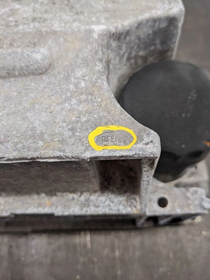 Cacerola de aceite 6,0 L para furgoneta 08 10-20 Express 2500 1172512 Foto 3 de 4