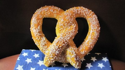 FALSCHE KÜNSTLICHE NEW YORK STIL BREZEL STREET FOOD DISPLAY, TV FILMREQUISIT