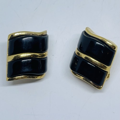 Avon 1986 "Drama Moderno" Negro Lucita y Tono Dorado Metal Clip On Pendientes Ondulados - Imagen 4 de 11
