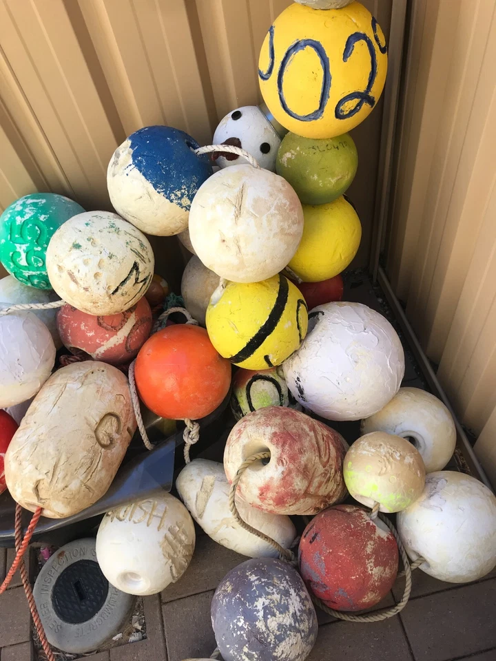 Bola de observación de vitrales hecha a mano, flores de primavera un encanto de buena suerte arte de jardín Foto 3 de 4