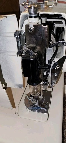 VINTAGE NECCHI SEWING MACHINE MODEL 535FA - Picture 7 of 7