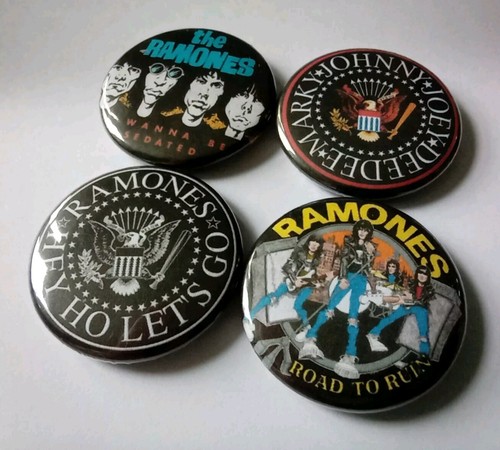 The Ramones - Badge Set - POX-052 - Picture 2 of 4