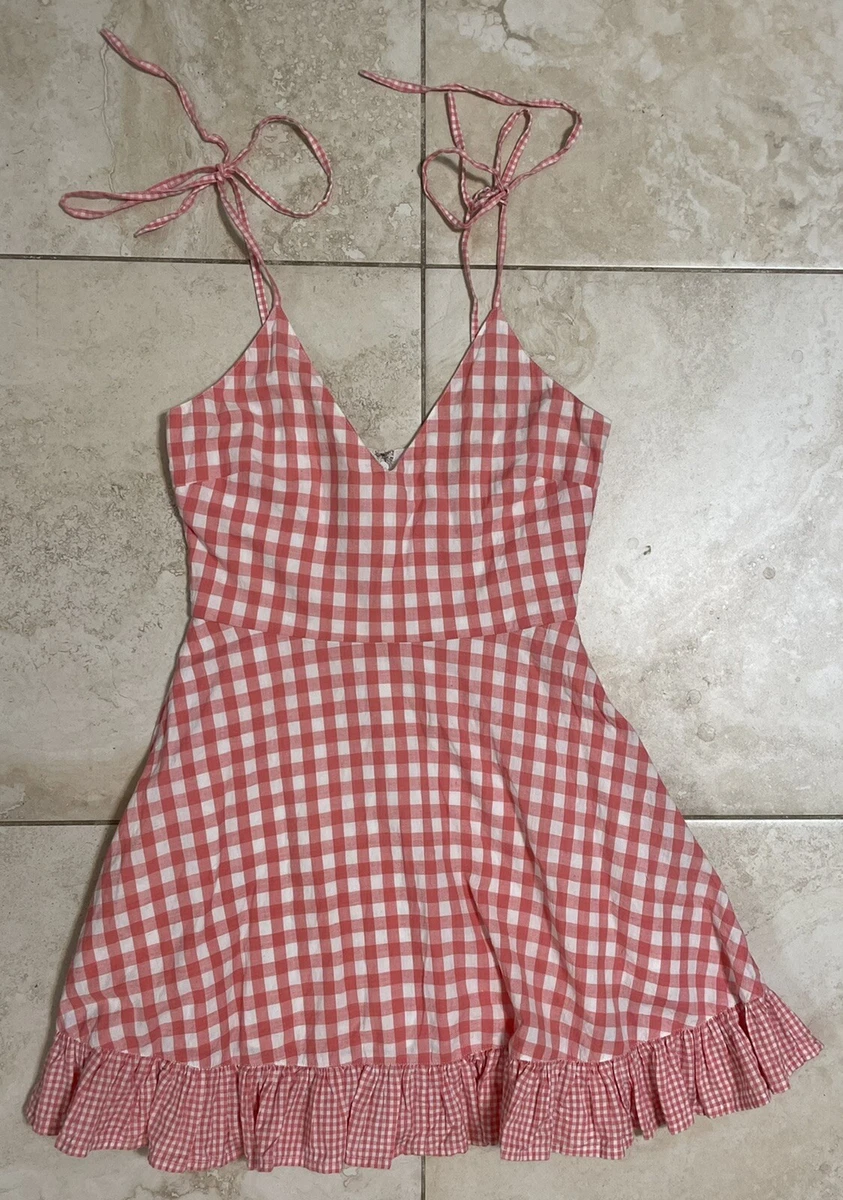 Cute gingham shop dress