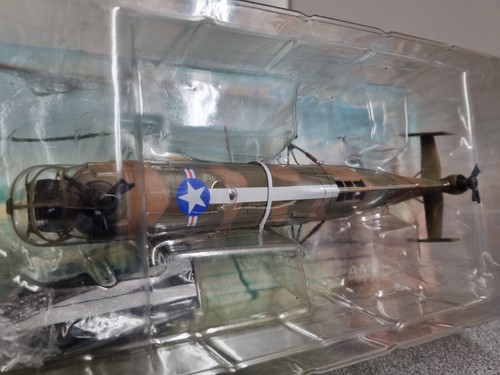 Amercom 1:72 Piasecki Vertol H-21C Shawnee Helicopter United States - Picture 7 of 7