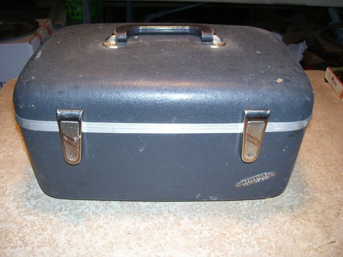 (AK) Vintage Neevel Train Travel Case Suitcase