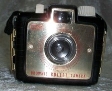 Vintage Kodak Brownie Bullet Brown Bakelite 26 Camera 127 Film