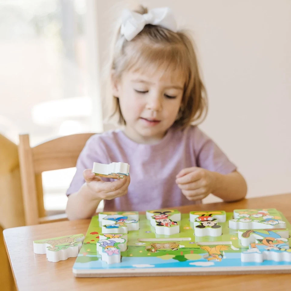 Rompecabezas grueso de madera Melissa & Doug Disney Mickey Mouse Clubhouse (8 piezas) Foto 2 de 4