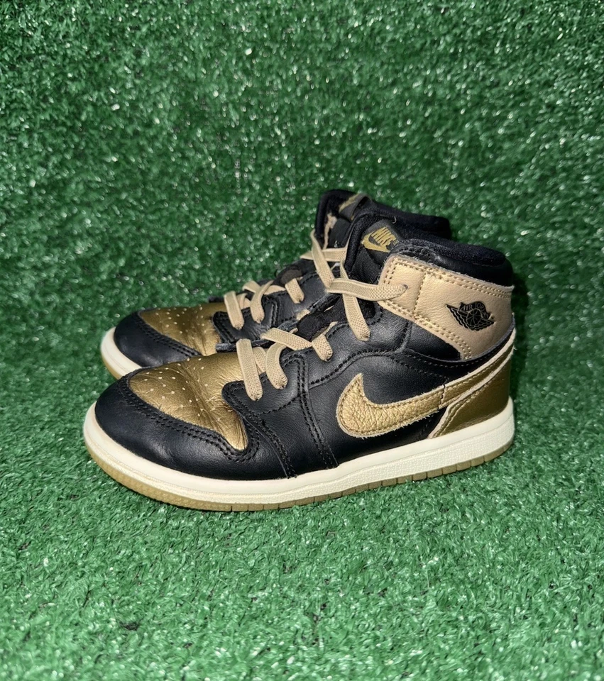 Nike Air Jordan 1 Retro High OG Black Metallic Gold Toddler Size 10C FD1413-071 - Image 4 of 4