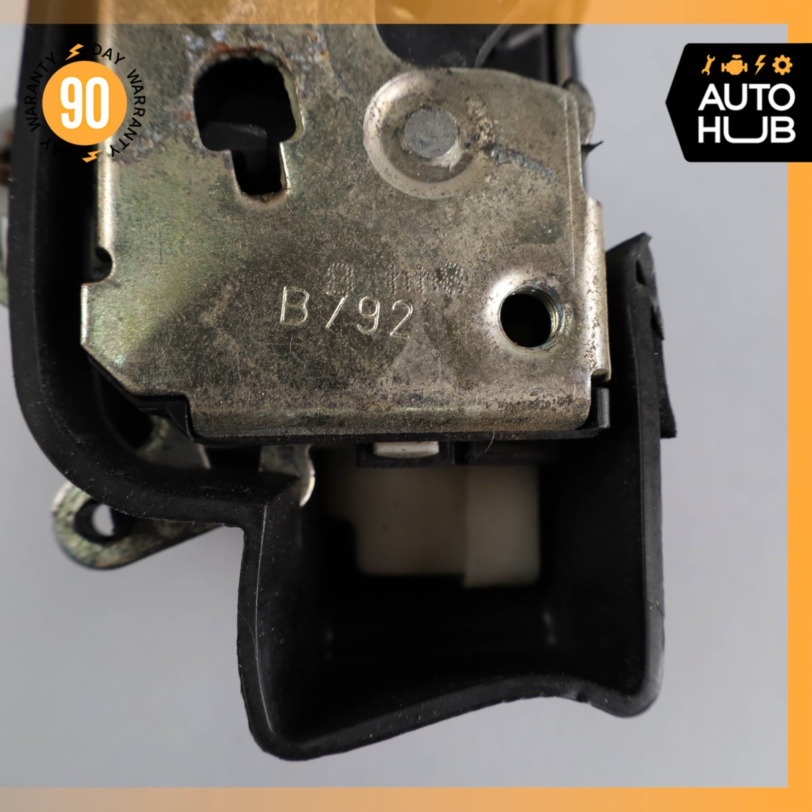 2008 Maserati GranTurismo M145 Right Side Door Lock Latch Actuator OEM 47k