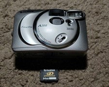 Fujifilm FinePix A Series A200 2.0MP Digital Camera - Silver w/ 64MB XD Card