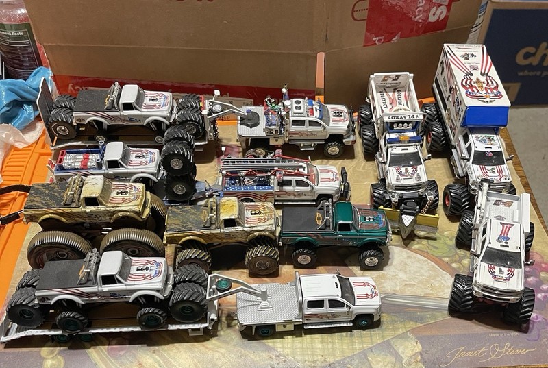 13 Pieces ￼Greenlight USA-1 Monster Truck Set Custom Build