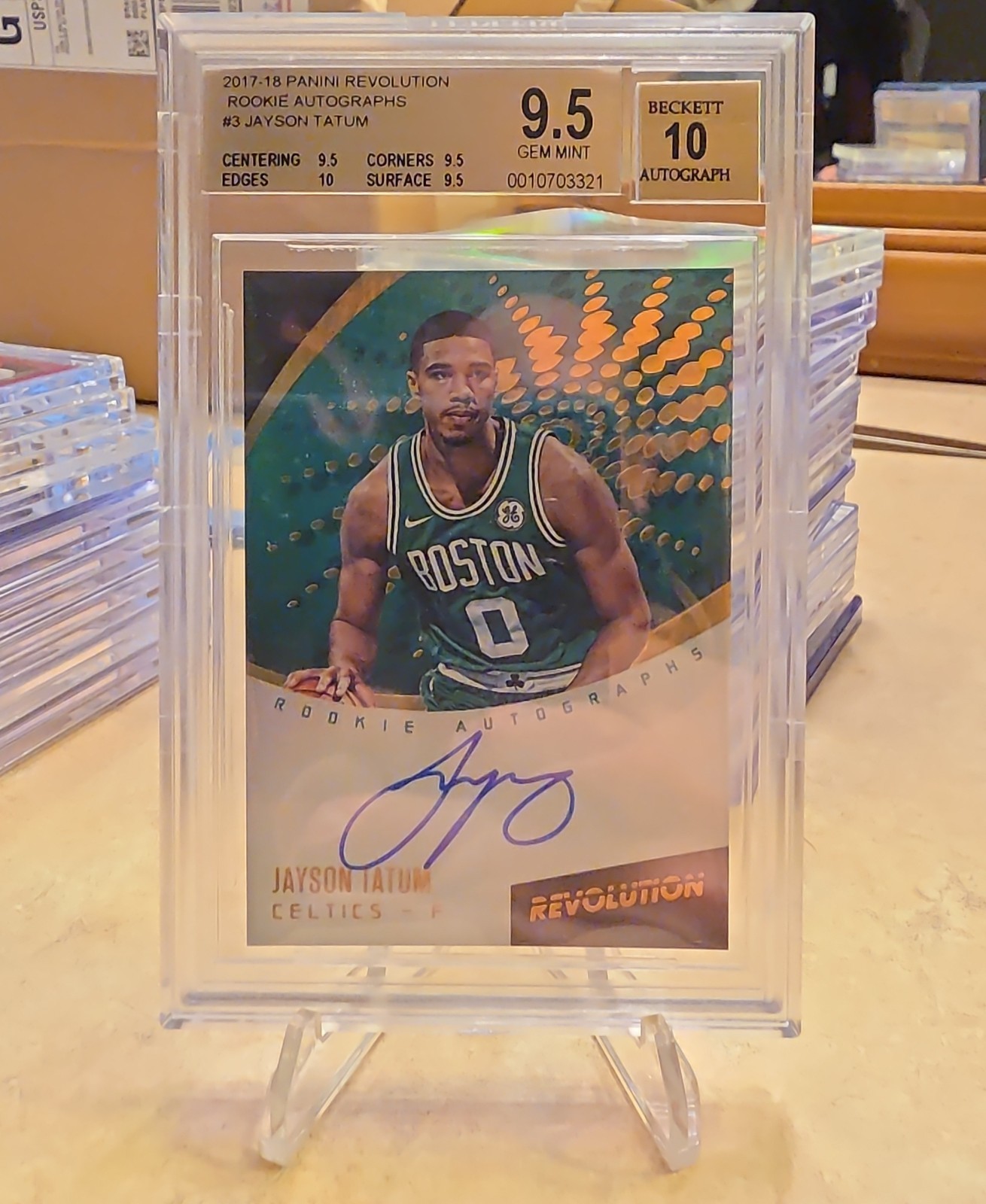 2017-18 Panini Revolution - Rookie Autographs Jayson Tatum #RA-JTA (AU, RC)