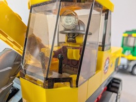 LEGO 4203 City Excavator Transport