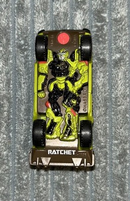 Hasbro Transformers Ratchet Fire Department FEUERWEHR Hot Wheels Matchbox 