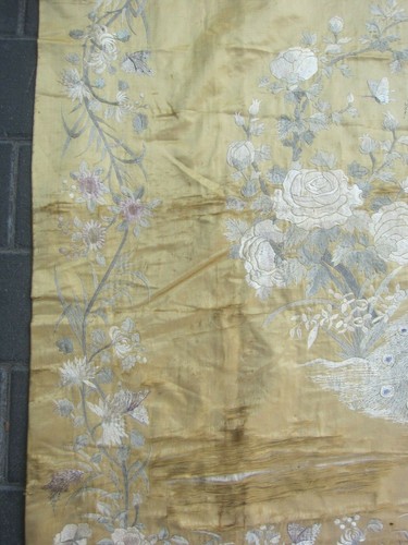 Antique China CHINESE EMBROIDERED SILK 130x116-cm / 51.1x45.6-inches - Picture 7 of 12