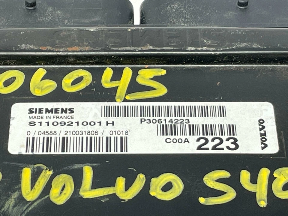 2001 VOLVO S40 ENGINE COMPUTER CONTROL MODULE UNIT ECU ECM PCM OEM 30614223 - Image 2 of 4