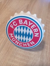 FC BAYERN MÜNCHEN  -  FLASCHENÖFFNER -  KRONKORKEN - MAGNETISCH