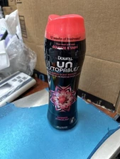Downy Unstopables Shimmer Scent In-Wash Scent Booster Beads 10 Oz 