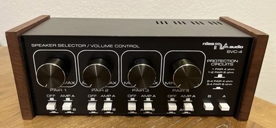 Niles Audio SVC-4 4 Speaker 2 Amplifier A B Source Selector Volume Control Used