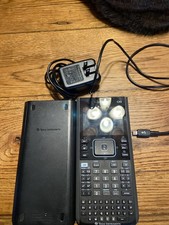 Calculadora gráfica Texas Instruments TI Nspire CX CAS con cubierta, estuche y cable