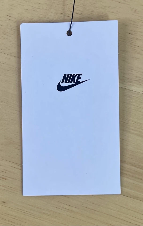 Shorts cargo Nike tecido utilitário verde oliva - DO6584-326 - Infantil tamanho XL - Novo com etiquetas - Imagem 4 de 4