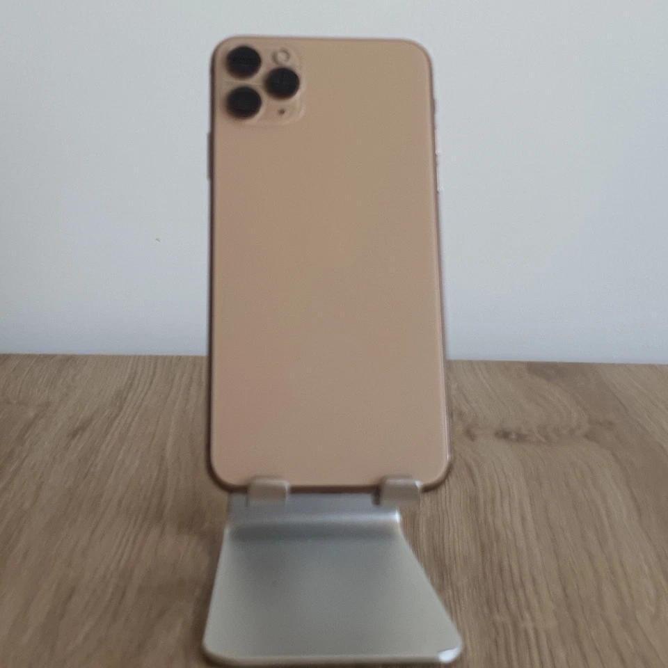 Apple iPhone 11 Pro Max - 256GB - Oro (Senza operatore) A2218 (CDMA + GSM) - Immagine 3 di 4