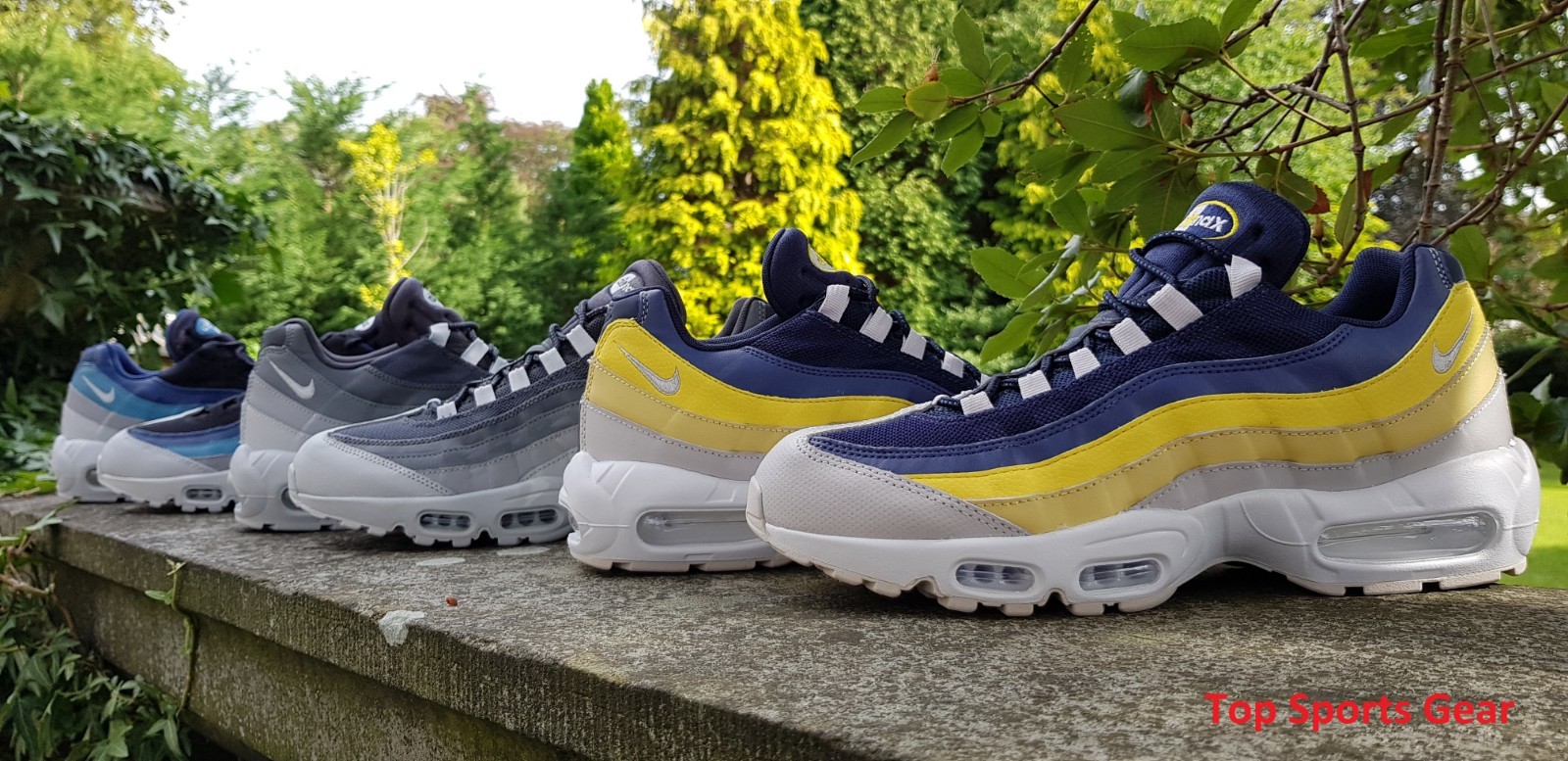 Nike Air Max 95 Essential Mens Trainers 