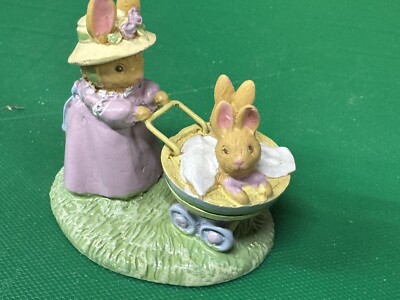 VTG - AVON The Spring Bunny Gift Collection Ornament, Springtime Stroll w/ Box