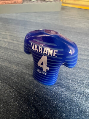 Fève de collection VARANE Intermarché maillot équipe de France