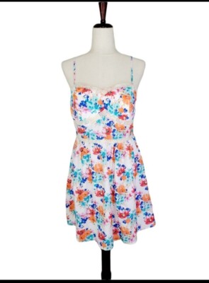NWT Trixxi Floral Sundress Crochet Lace Padded Bra Boho Summer Skater Mini Sz L