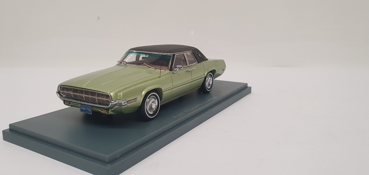 1/43 RARE FORD THUNDERBIRD LANDAU 4-DOOR COUPE 1969 GREEN NO