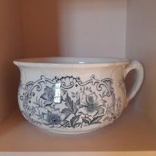 Byron England chamberpot/planter