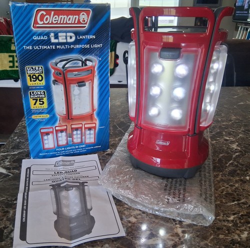 Coleman Quad Lanterna 190 Lumen 75 Ore Autonomia Pannelli Ricaricabili 2000001150