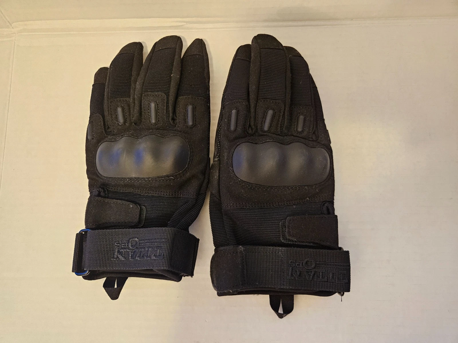 TitanOPS Full Finger Hard Knuckle Outdoor Tactical Hunting Gloves Black Large