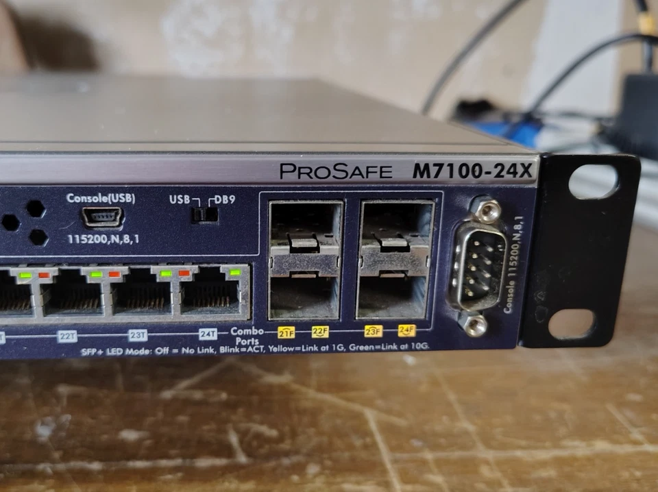 NETGEAR PROSAFE M7100-24X, 24 PORT 10G L2+ GIGABIT MANAGED XSM-7224 Dual PSU - Image 2 of 4