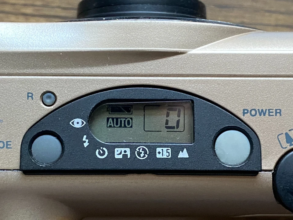 Vivitar Quartz Date PZ7000 Gold 35mm Point &Shoot Film Camera - Tested - Image 3 of 4