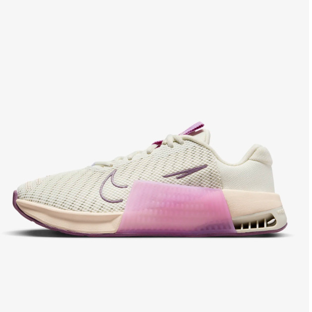 Женская обувь Nike Metcon 9 Rush цвета фуксии (DZ2537-100) доставляется в ускоренном порядке