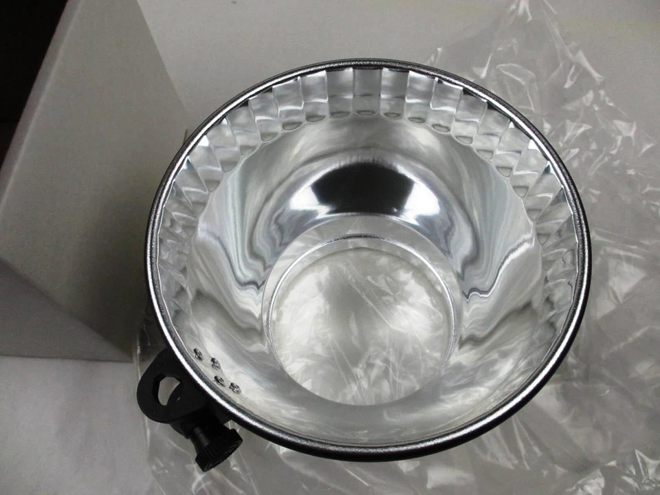 REFLECTOR + SOPORTE PARA PARAGUAS BOWENS BW-1885 120 grados Foto 3 de 4