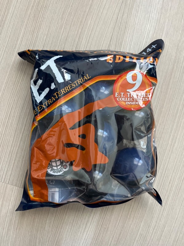 E.T. - NECA - Toy Capsule Collection - E.T. Extra-Terrestrial EDITION - Bag Of 9