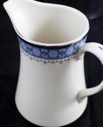 Gorham Kingsbury Creamer - Picture 3 of 5