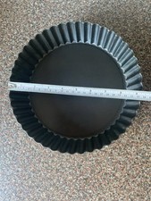 Flan Tin 9-inch Fluted Cake Baking Tray with Non-Stick Loose Base