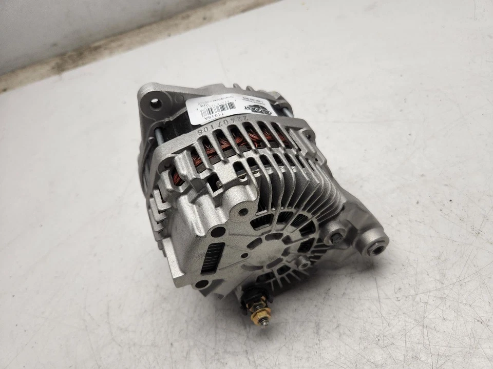 Alternador Infiniti M35 2006-2008 VQ35DE OEM REMAN 23100EG010 Foto 3 de 4
