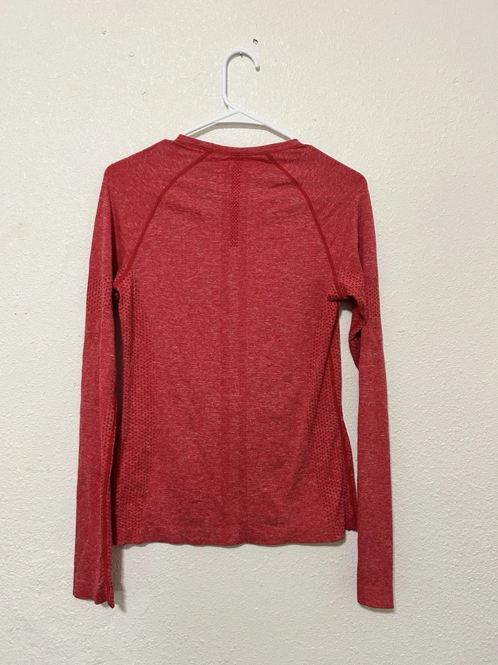 FIGS Salta Seamless Top Sz S Long Sleeve Underscrub Shirt STYLE# W21KW1001 - Image 4 of 4