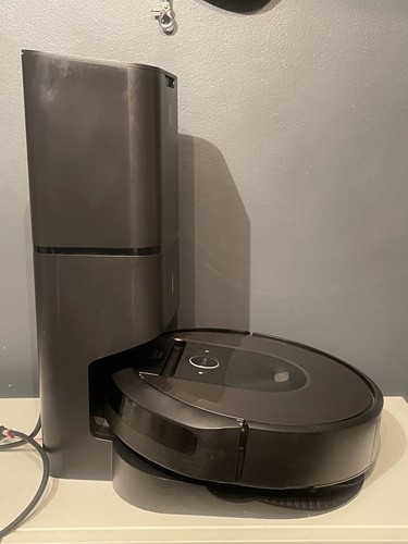 iRobot Roomba i7 Robot Vacuum WiFi Mapping Auto Empty Compatible READ