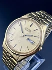 Working Vintage Rare 1988 Seiko SQ Mens 5Y23-8040 Gold Dial Day-Date Watch R1