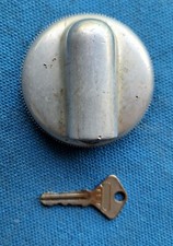 FIAT 1100 103     TAPPO SERBATOIO BENZINA CON CHIAVE