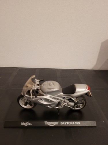 Modell-Motorrad Maisto 1:18 Sammlung Triumph Daytona 955i