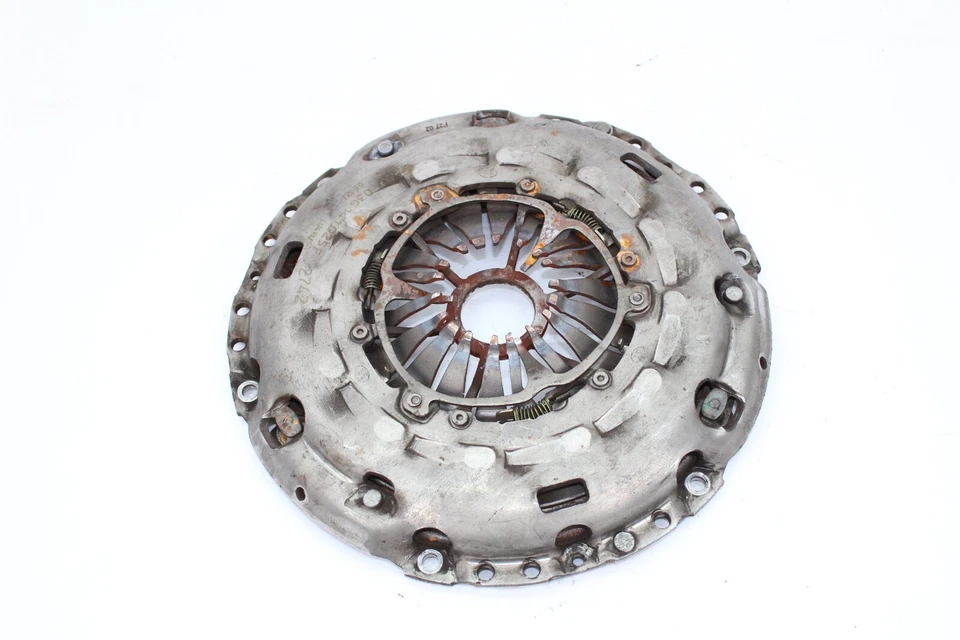 2010-2014 VOLKSWAGEN GOLF JETTA MK6 2.0L TDI DIESEL CJAA PRESSURE PLATE OEM - Image 2 of 4