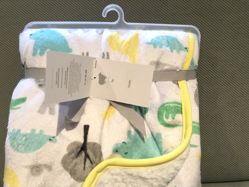 Carters Jungle Safari Yellow Gray Blue Elephant Giraffe Zebra Trees Blanket New - Picture 6 of 6